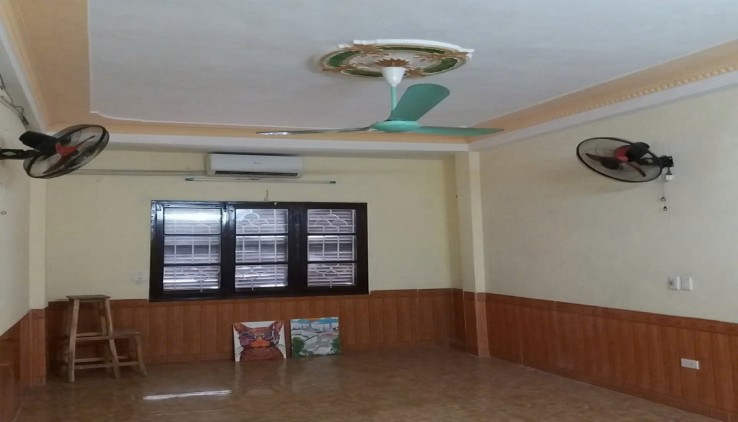 Cho thuê nhà ngõ 205 Bùi Xương Trạch 4 tầng, 50m2, 4 ngủ, ô tô vào nhà 14 Triệu